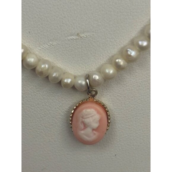 None Jewelry - Vintage Freshwater Pearl Necklace Pink Shell Cameo Pendant Youth/Small Communion